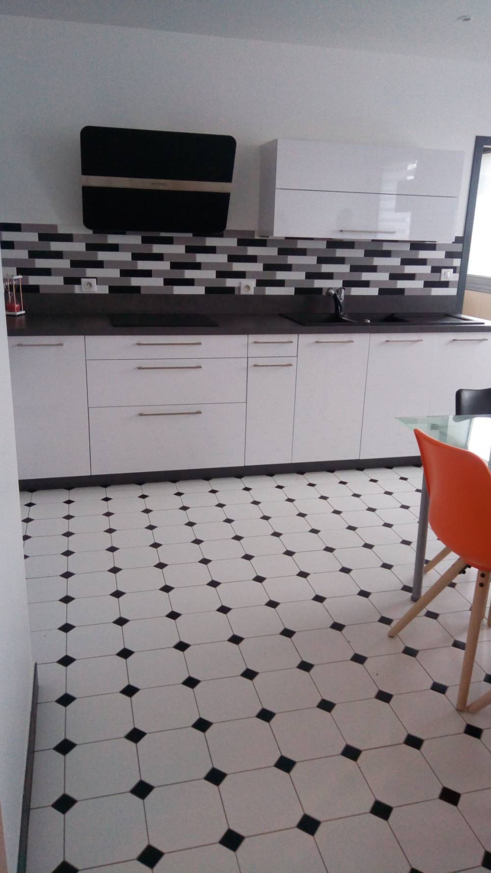 Les Carrelages De L’Yonne (56)